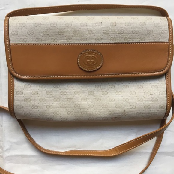 gucci beige clutch